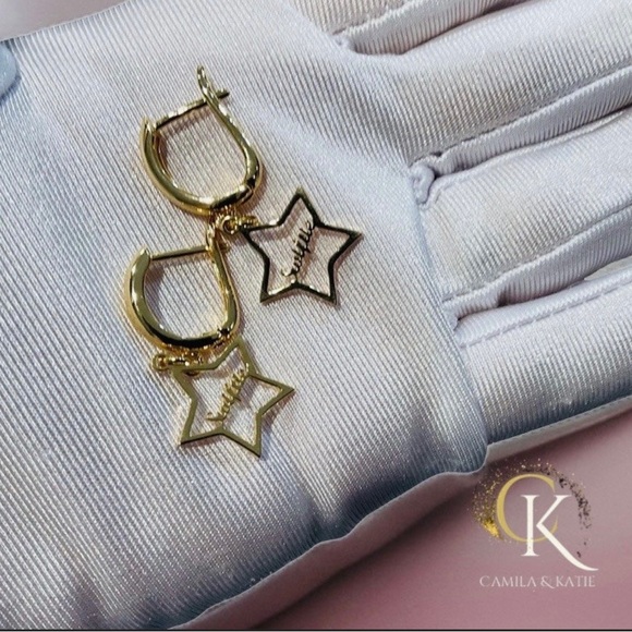 Swiftie Star  Earrings - Picture 1 of 4